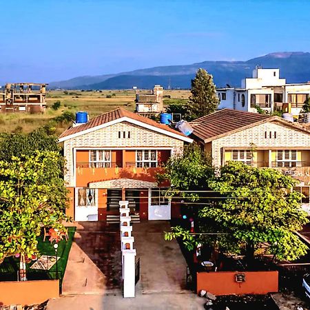 Ll Empyrean Stay Ll Airawat Villa Ll 2Bhk Ll Ac Ll Private Pool Ll Wifi Ll Lonavala Ngoại thất bức ảnh